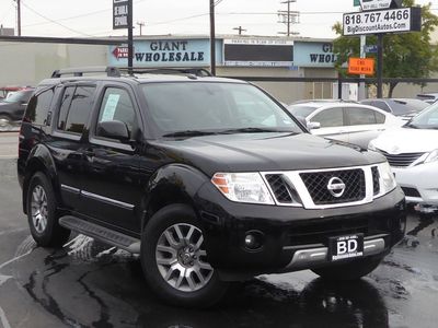 2010 Nissan Pathfinder LE