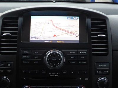 2010 Nissan Pathfinder LE