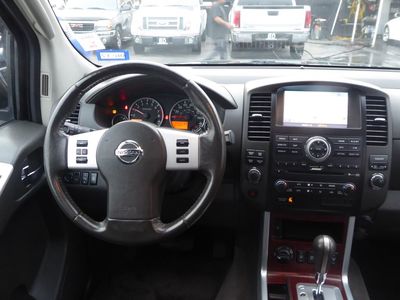 2010 Nissan Pathfinder LE